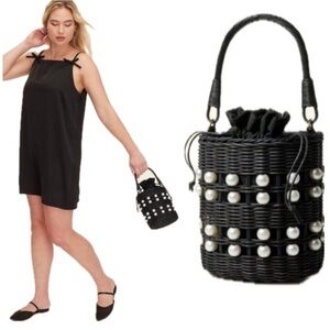 Kate Spade : Pearl embellished bucket bag